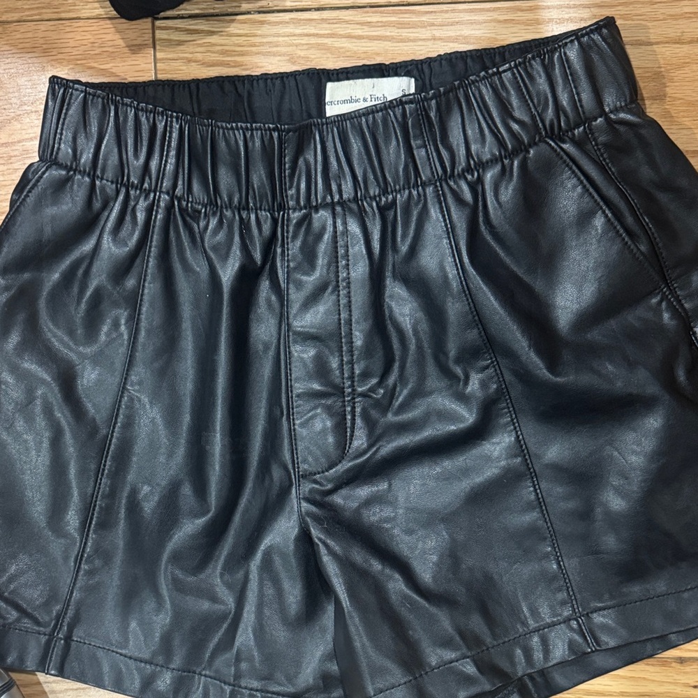Abercrombie & Fitch Black High Waist Shorts